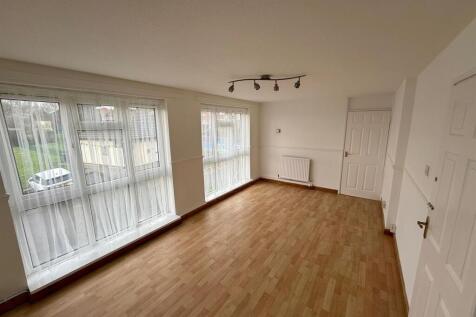 New living room shot 1.jpg