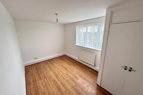 New Bedroom 2 shot.jpg