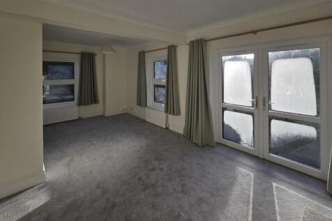 4 St Andrews Court sit new- 2.jpg