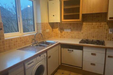 16 Borelli Mews kitchen.jpg