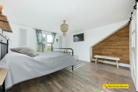 loft 3.jpg