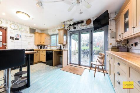 Kitchen- Onslow Gardens, Winchmore Hill, London, N