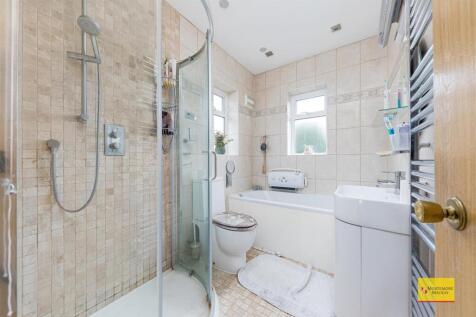 Bathroom- Onslow Gardens, Winchmore Hill, London, 