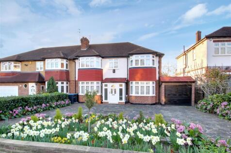 Front- Old Park Ridings, Winchmore Hill, London, N