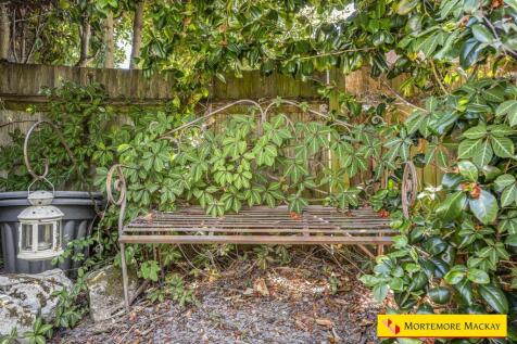 5_57910_watermarked.jpg