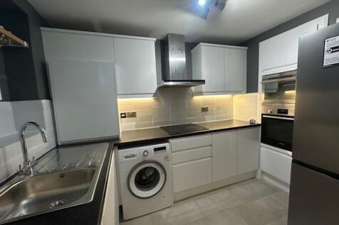 Kitchen 001.jpg