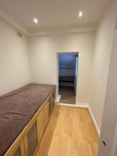Second Bedroom 001.jpg
