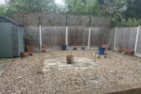 Rear Garden 001.jpg