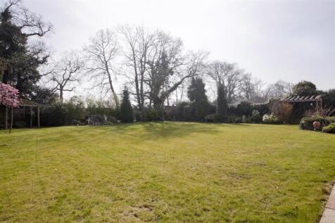Garden- Old Park Ridings, Winchmore Hill, London, 