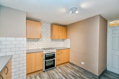 2, Carfax, Cannock, Staffordshire, WS11 0YT (4 of 