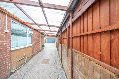 covered car port