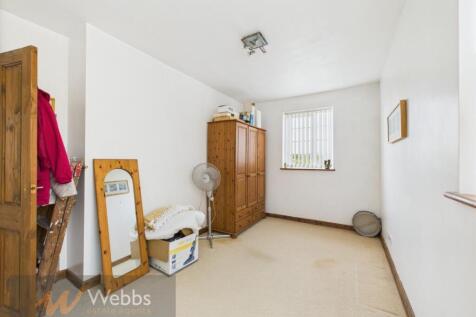 CAM05244G0-PR0058-STILL010.jpg