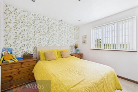 CAM05244G0-PR0058-STILL013.jpg