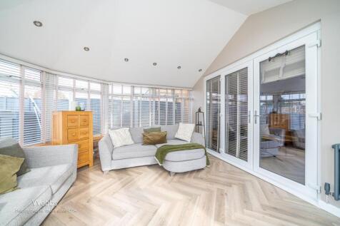 © Webbs Estate Agents © (42 of 105).jpg