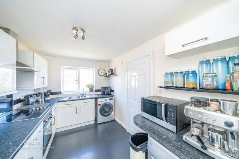 © Webbs Estate Agents © (119 of 211).jpg