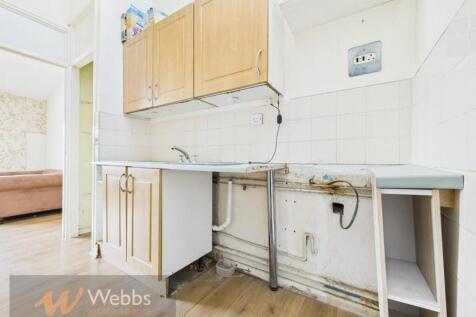 CAM05244G0-PR0025-STILL017.jpg