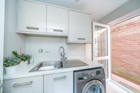 © Webbs Estate Agents © (116 of 165).jpg