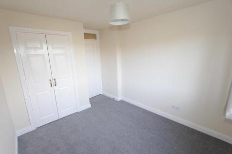 10. Bedroom 1.JPG