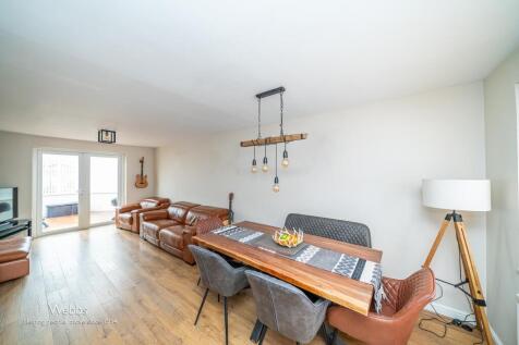 © Webbs Estate Agents © (18 of 187).jpg