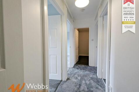 Hallway 1.jpg