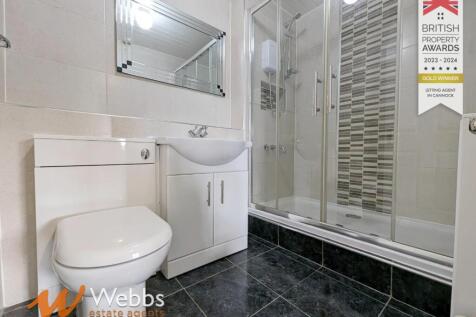 Shower Room.jpg
