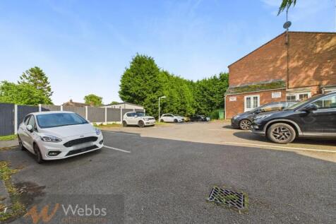 CAM05244G0-PR0074-STILL029.jpg