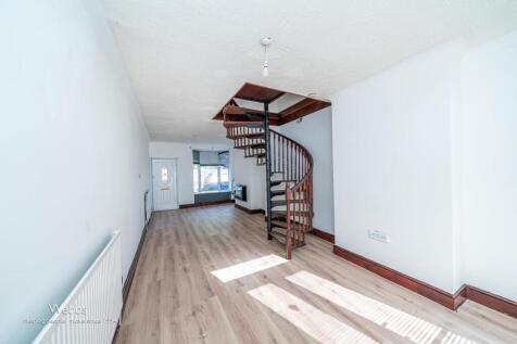 © Webbs Estate Agents © (4 of 25).jpg