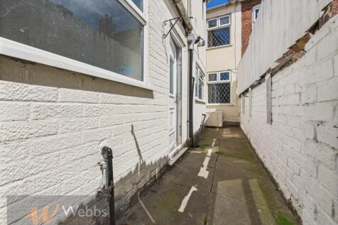CAM05244G0-PR0089-STILL012.jpg
