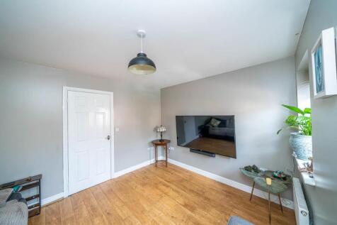 FIRST FLOOR LOUNGE