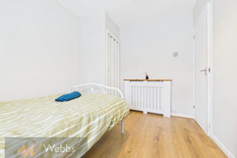 CAM05244G0-PR0093-STILL009.jpg