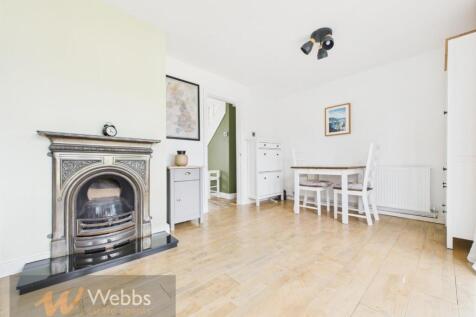 CAM05244G0-PR0109-STILL018.jpg