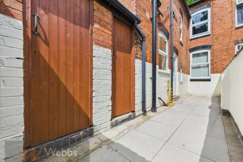 CAM05244G0-PR0110-STILL028.jpg