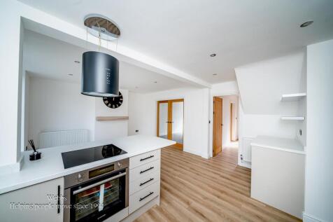 kitchen/dining/family room
