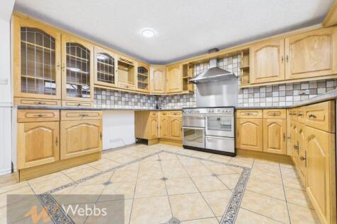 CAM05244G0-PR0127-STILL022.jpg