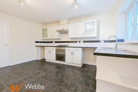 Kitchen 2.jpg