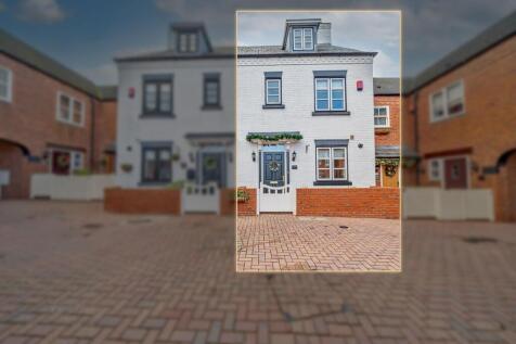 © Webbs Estate Agents © (29 of 103) copy.jpg