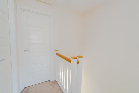 23, Hallum Way, Hednesford, Cannock, WS12 4TX (13 