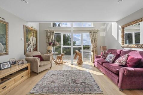 Mian Sitting room