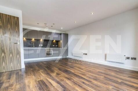 RECEPTION / KITCHEN