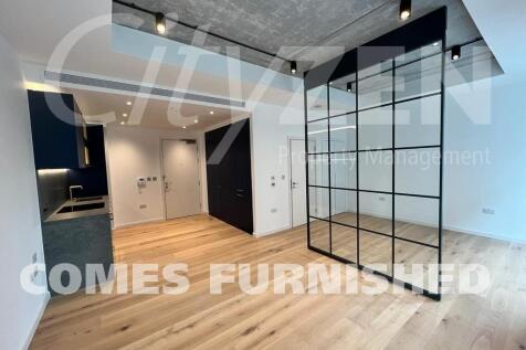 STUDIO ROOM
