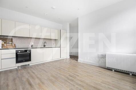 KITCHEN/RECEPTION ROOM