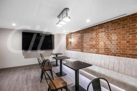 RESIDENTS LOUNGE