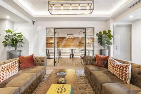 RESIDENTS LOUNGE