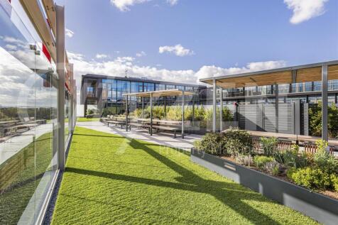 RESIDENTS ROOF GARDEN