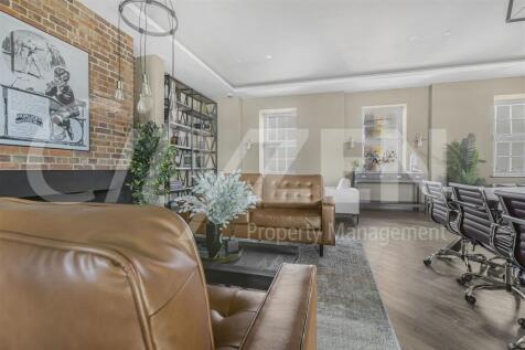RESIDENTS LOUNGE