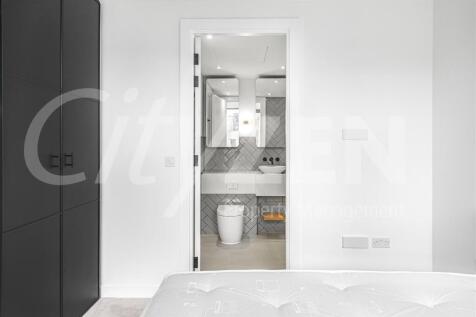 BATHROOM OFF BEDROOM