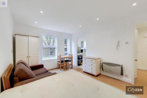 STUDIO ROOM