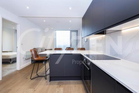RECEPTION / KITCHEN