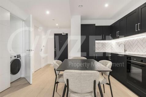 KITCHEN/RECEPTION