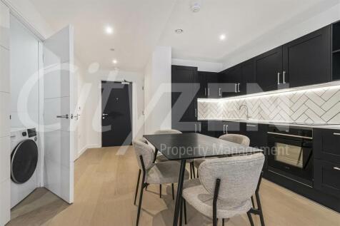 RECEPTION/KITCHEN